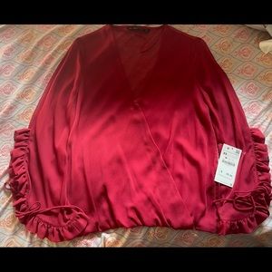 Brand new Women’s red sheer top sz S
